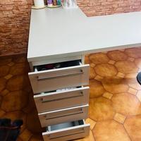 Tavolo da cucina + congelatore da incasso