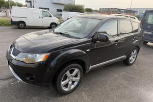 Mitsubishi outlander 2.2 DI-D 7 posti 2008