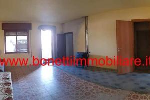 Giardino, terrazza e portico