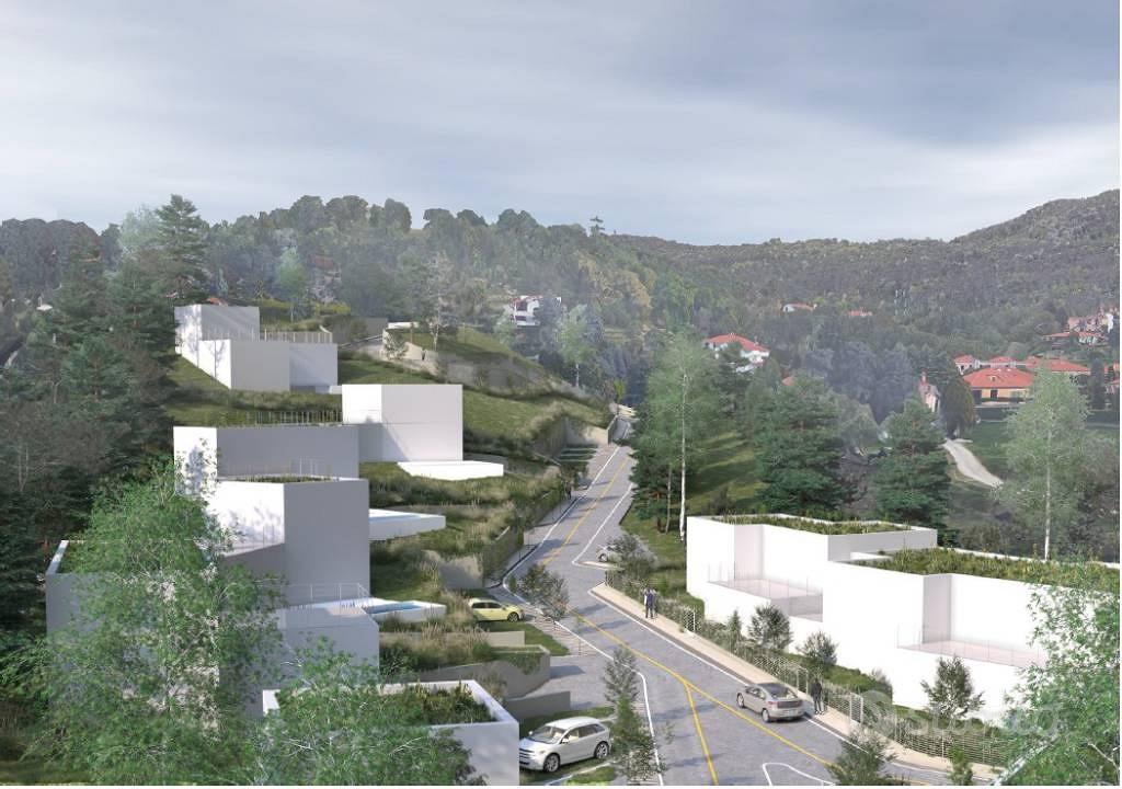 Terreno di 13350 m² a Oggiono - Altro