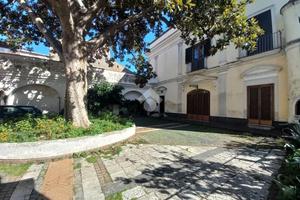 3 LOCALI A SAN FELICE A CANCELLO