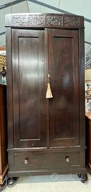 ARMADIO IN LEGNO INTERNO RIVESTITO