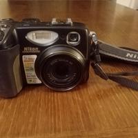 Fotocamera Nikon Coolpix 5400 zoom Nikkor 4x