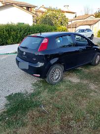 automobile fiat grande punto Natural Power 