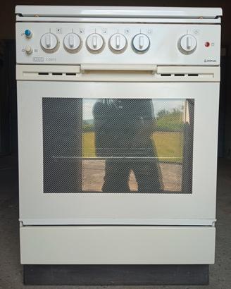 Cucina a gas metano Castor C 2507 S a 4 fuochi.