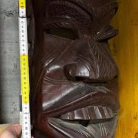 Maschera in legno