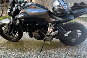 Yamaha mt07