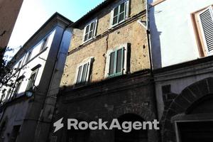 APPARTAMENTO BILIVELLO ACQUAPENDENTE