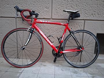Bici da corsa Bianchi via Nirone 7