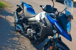 moto suzuki v-strom