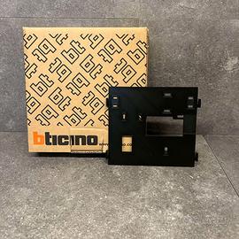 Supporto 3D BTicino 344682 344652 ricambio