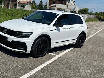 Volkswagen Tiguan R line
