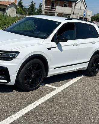 Volkswagen Tiguan R line