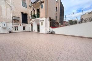 2 LOCALI A PALERMO