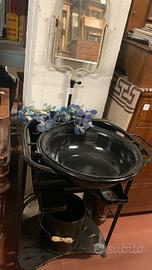 Antico lavabo completo