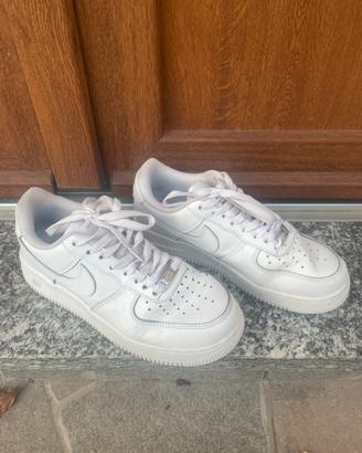 Scarpe Air force one. Numero 37.5