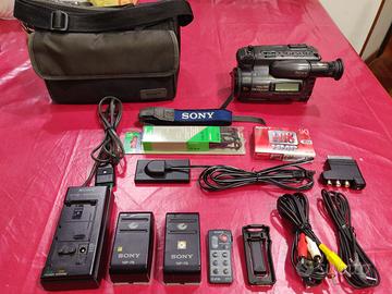 Sony Handycam CCD-TR805E + KIT VF-200K + Hi8 90min