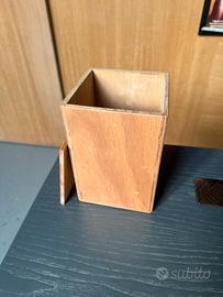 Scatola con coperchio