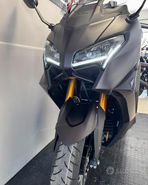Yamaha T Max 560 TECH DARK MAGMA MY 25