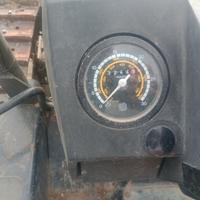 Trattore con attrezzature