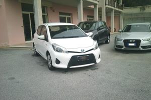 Toyota Yaris 1.5 Hybrid 5 porte Lounge