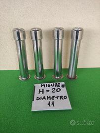 piedi in acciaio regolabili in altezza 