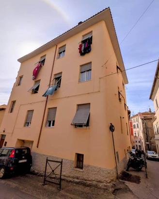 Immobile di 320 m² con più di 5 locali a Tarquinia