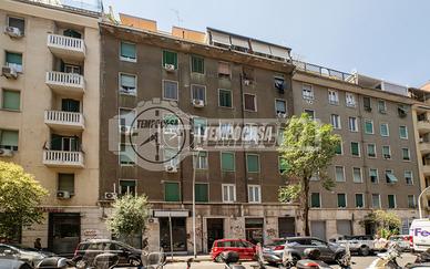 BILOCALE CON SPAZIO ESTERNO