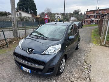Peugeot 107 1.0 68CV 5p. Sweet Years 2Tronic NEOPA