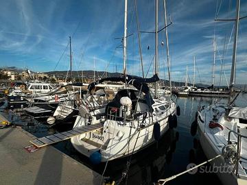 Barca a vela Jeanneau 35 2004