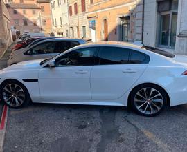 Jaguar XE XE 2.0d i4 R-Dynamic S awd 180cv auto