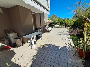 Piano terra con giardino