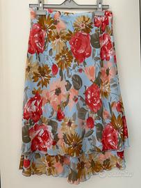 Gonna elegante con balze fiori