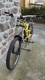 bici da downhill scott