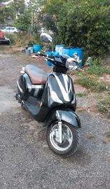 Scooter elettrico Etropolis