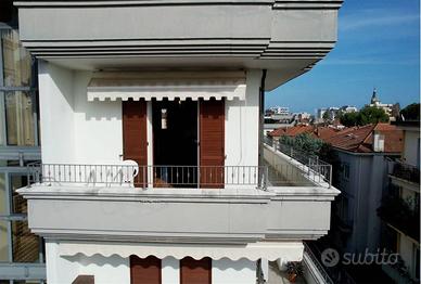 Appartamento di 140 m² con più di 5 locali e box a