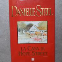 LIBRO "LA CASA DI HOPE STREET" DANIELLE STEEL