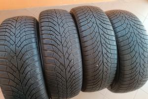 kumho Wintercraft 215/60 R17 
