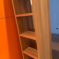 Scaffale in legno