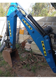 Retro escavatore per trattore