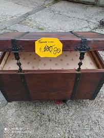 Forziere Antico in Legno e Ferro Battuto