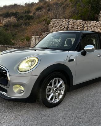 Mini 1.5 Cooper D Business 5 porte UNICO PROPRIETA