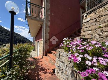 5 LOCALI A CASTIGLIONE CHIAVARESE