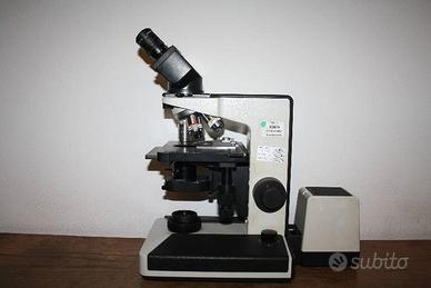 Microscopio a contrasto di fase Leitz laborlux