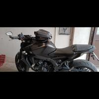 tanklock givi MT 09
