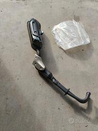 Variatore, marmitta, cupolino nuovi Tmax 560