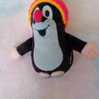 Piccola Talpa di peluche con cappello