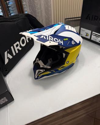 Casco airoh aviator 3 