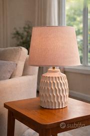 Lampada da tavolo in ceramica beige 22×22×36 cm