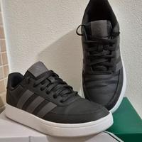Sneakers Adidas nr 42 e 2/3 